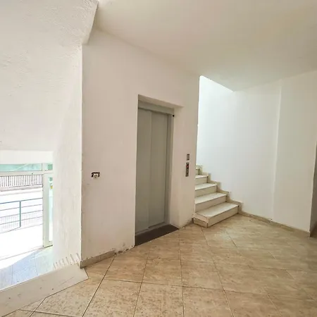 2 Bedroom 1015 *