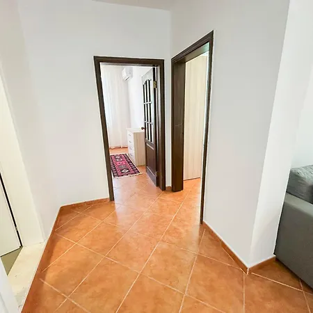 2 Bedroom 1015 Apartment