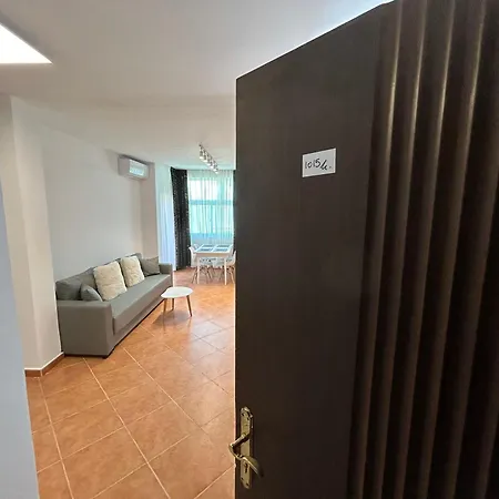 2 Bedroom 1015 Apartment Golem (Tirana)