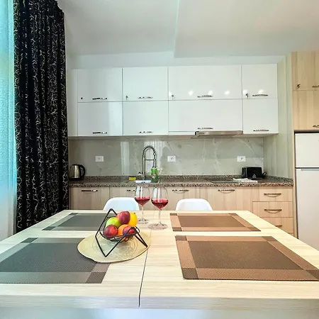 Apartment 2 Bedroom 1015