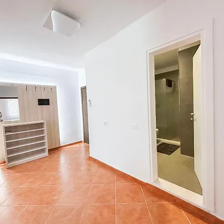 2 Bedroom 1015 Apartment *